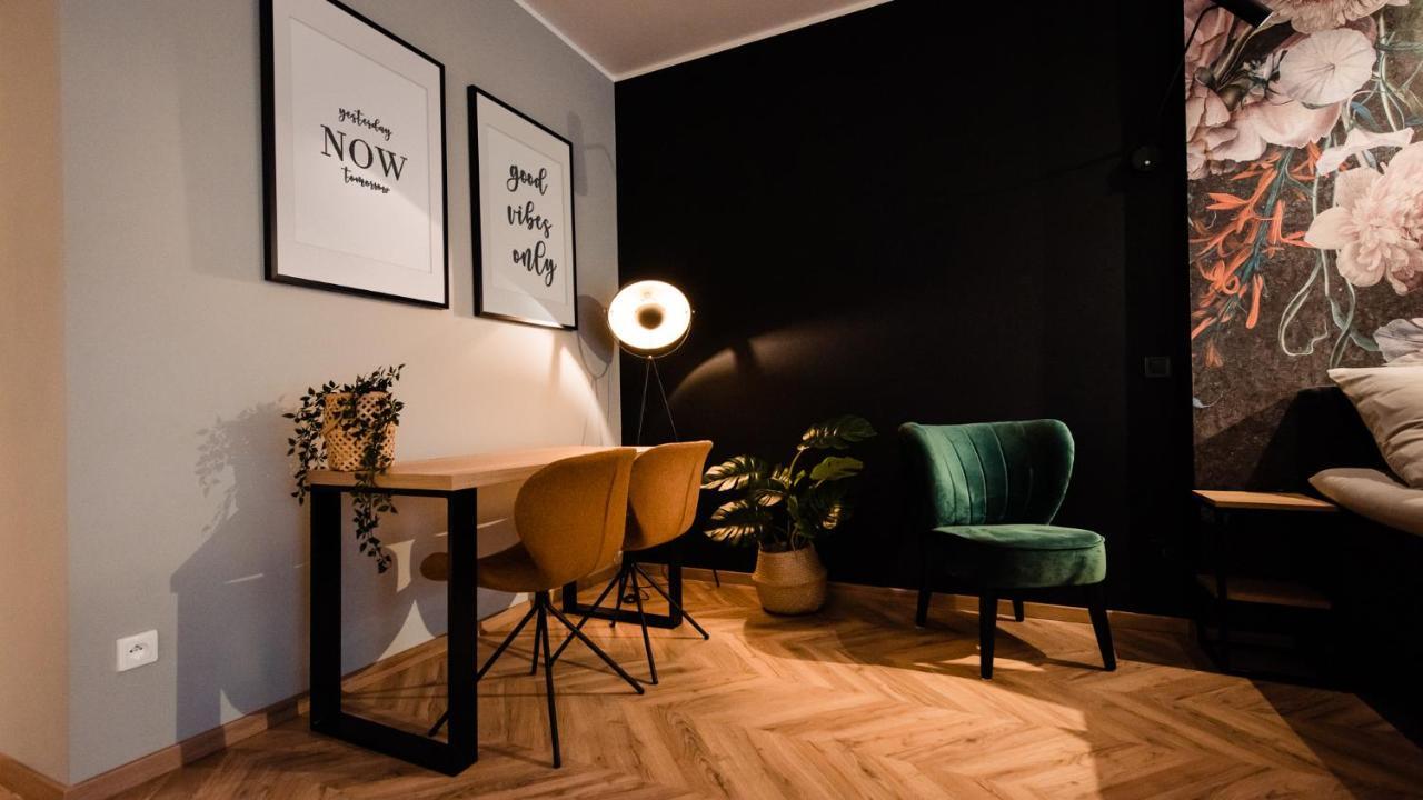 Floral Apartment Krasków Εξωτερικό φωτογραφία